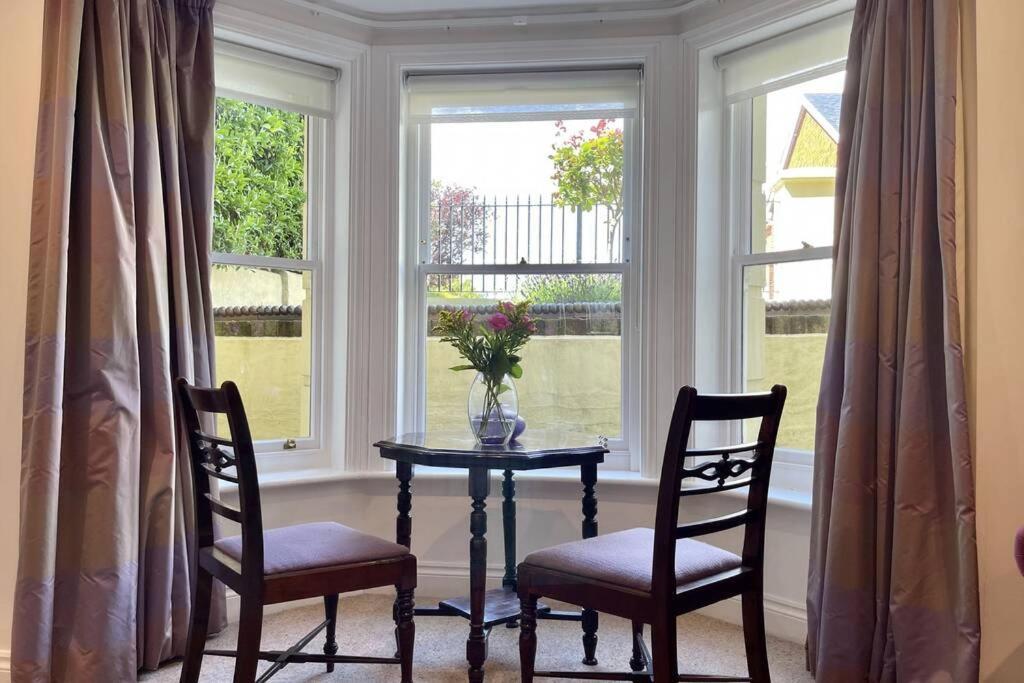 Lavender Apartment - Spacious Apartment Close To The Beach Deal Eksteriør billede