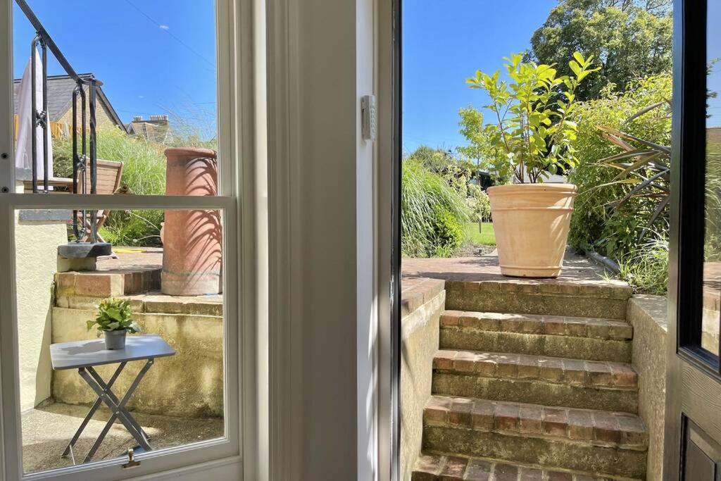 Lavender Apartment - Spacious Apartment Close To The Beach Deal Eksteriør billede